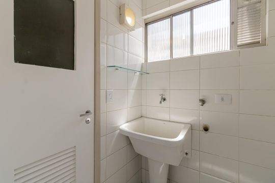 Área de serviço de apartamento para alugar com 2 quartos, 63m² em Moema, São Paulo