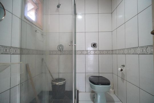 Banheiro de casa à venda com 2 quartos, 215m² em Vicentina, São Leopoldo