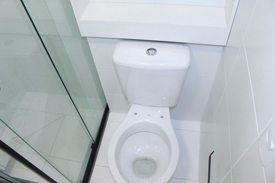 Banheiro social de apartamento para alugar com 1 quarto, 25m² em Vila Buarque, São Paulo