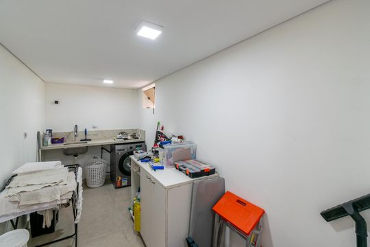 Área de Serviço de casa à venda com 3 quartos, 300m² em Cidade Vargas, São Paulo