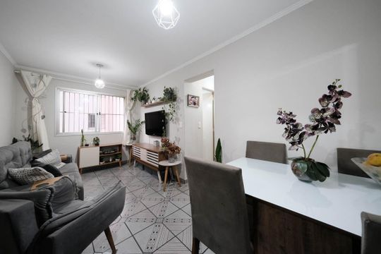 Sala de apartamento à venda com 2 quartos, 50m² em Vila Paulistania, São Paulo