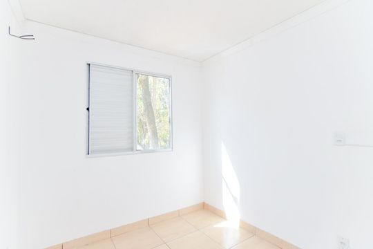 Quarto 2  de apartamento à venda com 2 quartos, 42m² em Vila Alzira, Guarulhos
