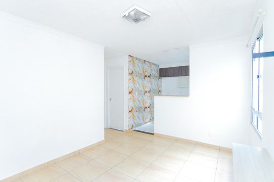 Sala de apartamento para alugar com 2 quartos, 42m² em Vila Alzira, Guarulhos