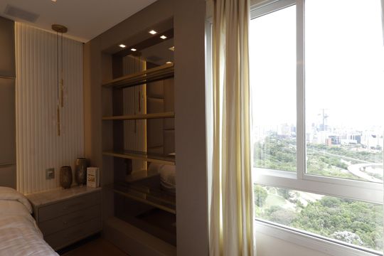 Suíte 1 de apartamento à venda com 2 quartos, 180m² em Vila Andrade, São Paulo