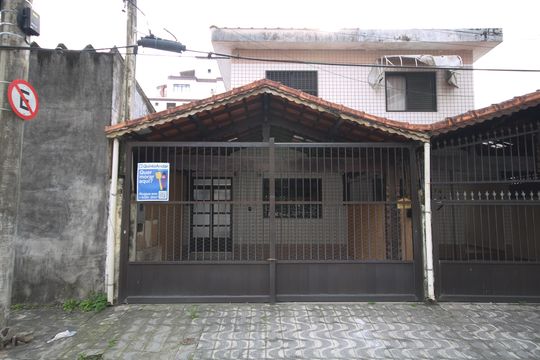 Fachada de casa para alugar com 2 quartos, 69m² em Vila Caiçara, Praia Grande