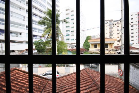 Vista da Suíte de casa para alugar com 2 quartos, 69m² em Vila Caiçara, Praia Grande