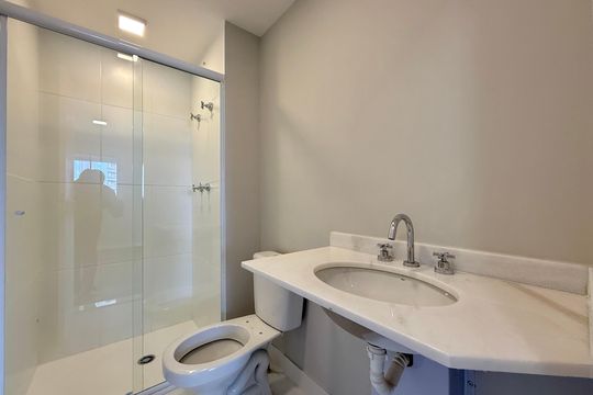 Banheiro Social de apartamento para alugar com 3 quartos, 109m² em Santo Amaro, São Paulo