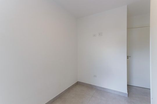 Quarto 2 de apartamento para alugar com 2 quartos, 42m² em Parada Inglesa, São Paulo