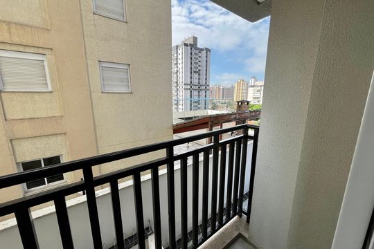 Varanda  de apartamento para alugar com 2 quartos, 42m² em Parada Inglesa, São Paulo