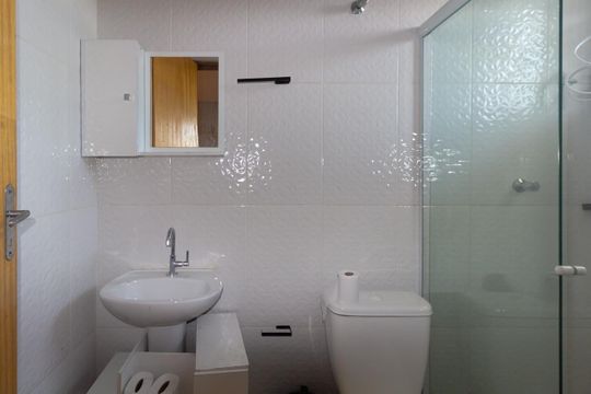 Banheiro de kitnet/studio para alugar com 1 quarto, 30m² em Vila Oratorio, São Paulo