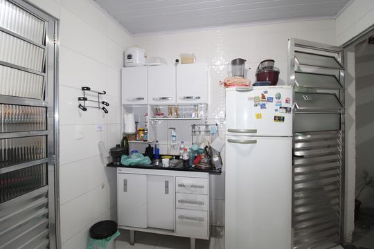 Sala/Cozinha de casa para alugar com 1 quarto, 36m² em Jardim Gianetti, São Paulo