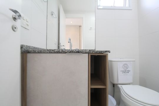 Banheiro Social de apartamento para alugar com 1 quarto, 87m² em Jardim Caboré, São Paulo