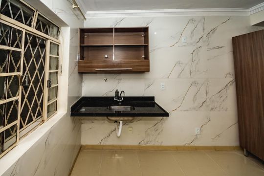 Cozinha de casa à venda com 5 quartos, 110m² em Santa Amelia, Belo Horizonte
