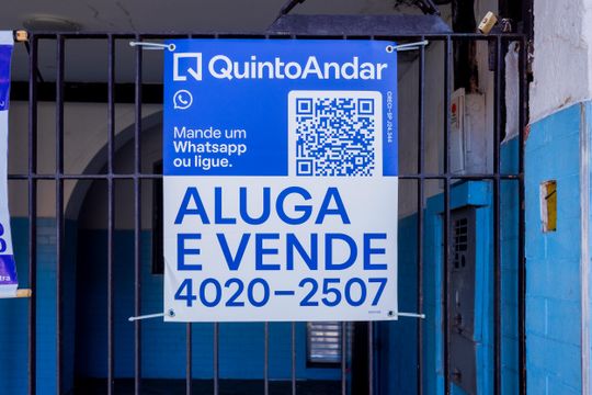 Placa QuintoAndar de casa para alugar com 3 quartos, 199m² em Cidade Dutra, São Paulo