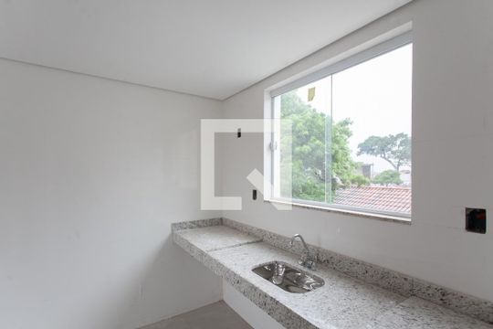 Apartamento à venda com 2 quartos, 45m² em Candelária, Belo Horizonte