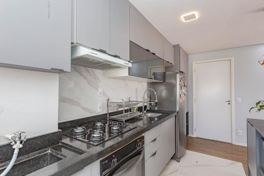 Cozinha e Área de Serviço de apartamento à venda com 2 quartos, 48m² em Sacomã, São Paulo