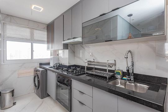 Cozinha e Área de Serviço de apartamento à venda com 2 quartos, 48m² em Sacomã, São Paulo