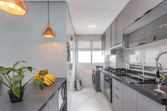 Cozinha e Área de Serviço de apartamento à venda com 2 quartos, 48m² em Sacomã, São Paulo