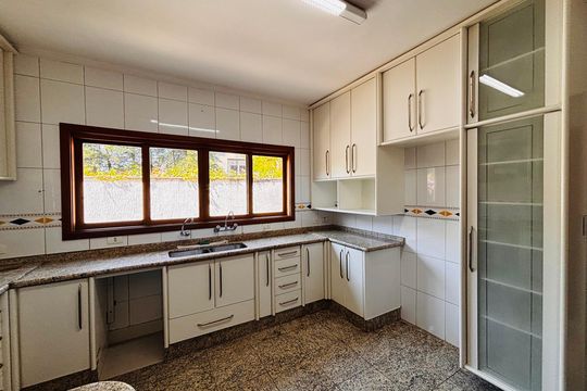 Cozinha de casa de condomínio para alugar com 4 quartos, 282m² em Residencial Morada dos Pássaros-aldeia da Serra, Barueri
