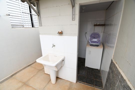 Área comum - Lavanderia de kitnet/studio para alugar com 1 quarto, 30m² em Cidade Universitária, Campinas