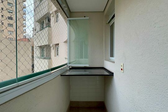 Varanda de apartamento à venda com 1 quarto, 36m² em Jardim Paulista, São Paulo