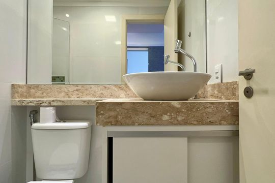 Banheiro da Suite de apartamento à venda com 1 quarto, 36m² em Jardim Paulista, São Paulo