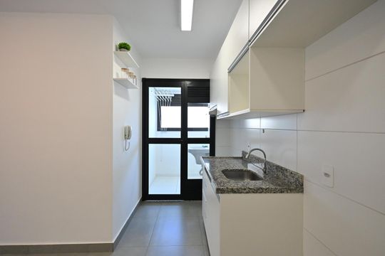 Cozinha de apartamento para alugar com 2 quartos, 49m² em Vila Suzana, São Paulo