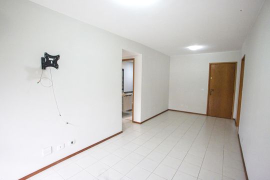 Sala de apartamento à venda com 2 quartos, 66m² em Pechincha, Rio de Janeiro