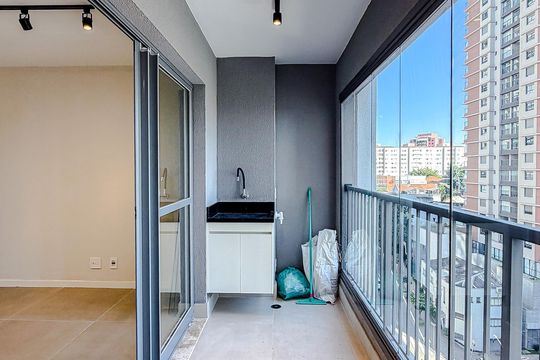 Varanda de kitnet/studio à venda com 1 quarto, 36m² em Vila Mariana, São Paulo
