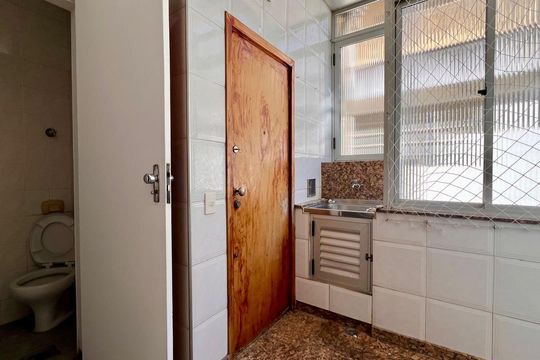 Área de serviço de apartamento à venda com 4 quartos, 120m² em Lourdes, Belo Horizonte
