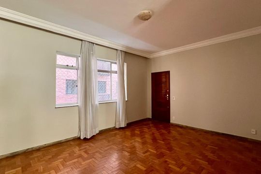 Sala de apartamento à venda com 4 quartos, 120m² em Lourdes, Belo Horizonte