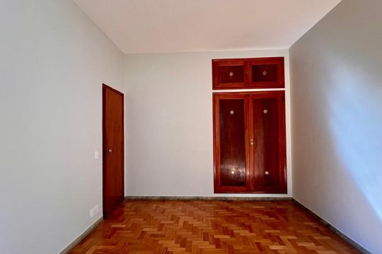 Suíte  de apartamento à venda com 4 quartos, 120m² em Lourdes, Belo Horizonte