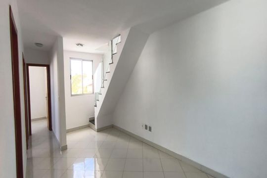 Apartamento à venda com 3 quartos, 160m² em Santa Cruz, Belo Horizonte