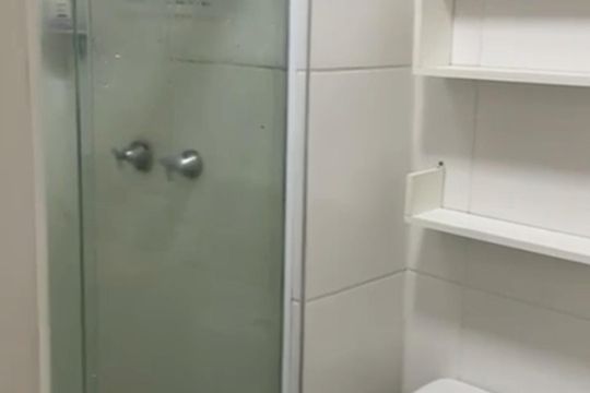 Banheiro de apartamento à venda com 2 quartos, 64m² em Anil, Rio de Janeiro