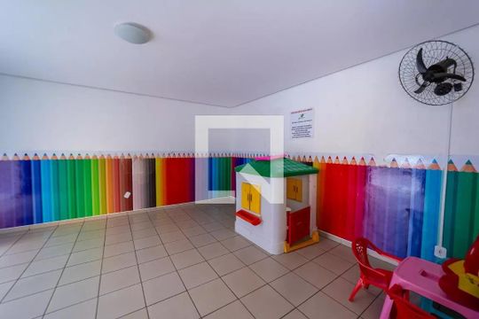 Área comum de apartamento para alugar com 2 quartos, 47m² em Jardim Santa Teresinha, São Paulo