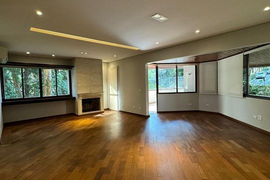 Apartamento para alugar com 4 quartos, 267m² em Jardim Ampliação, São Paulo
