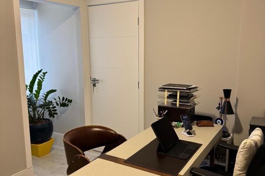 Apartamento para alugar com 4 quartos, 267m² em Jardim Ampliação, São Paulo