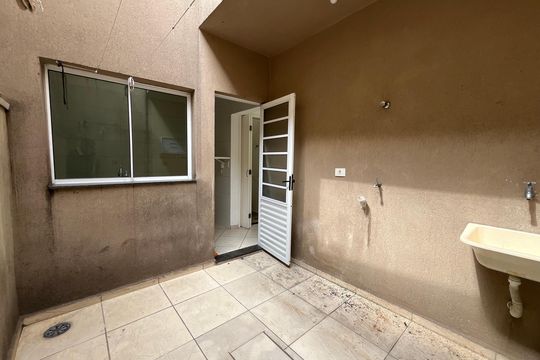 Quintal de casa de condomínio para alugar com 2 quartos, 80m² em Vila Mangalot, São Paulo