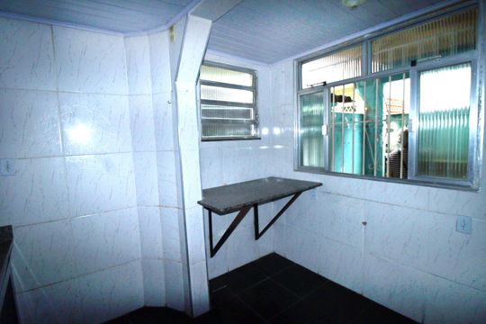 Cozinha de casa à venda com 2 quartos, 100m² em Penha, Rio de Janeiro