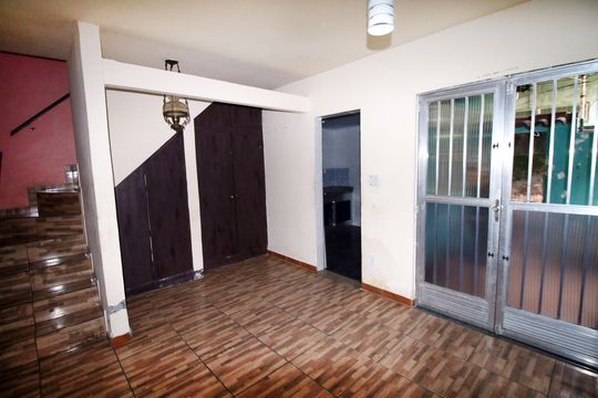 Casa à venda com 2 quartos, 100m² em Penha, Rio de Janeiro