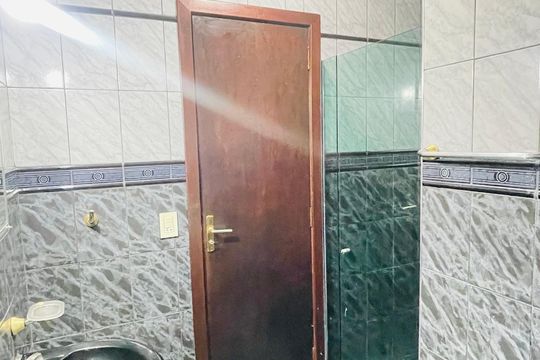 Banheiro de casa para alugar com 2 quartos, 79m² em Jardim Ester, São Paulo