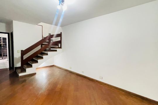 Casa para alugar com 2 quartos, 79m² em Jardim Ester, São Paulo