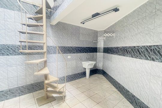 Área de Serviço de casa para alugar com 2 quartos, 79m² em Jardim Ester, São Paulo