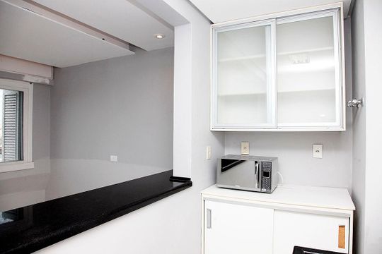 Cozinha de apartamento à venda com 1 quarto, 139m² em Centro Histórico, Porto Alegre