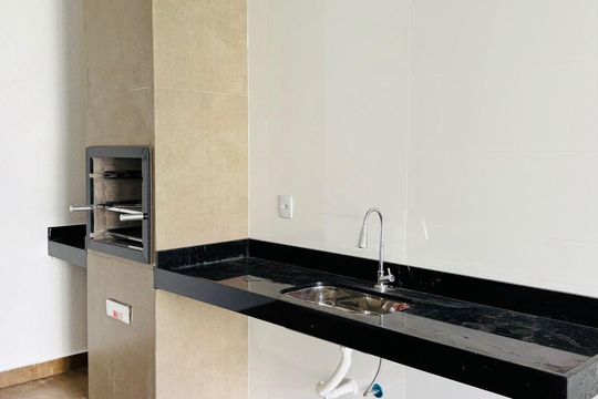 Casa à venda com 3 quartos, 170m² em Cabral, Contagem