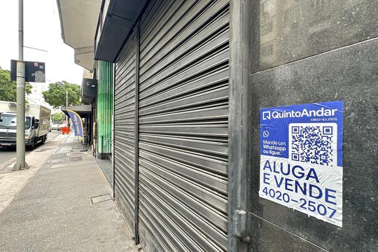 Plaquinha de apartamento à venda com 4 quartos, 180m² em Copacabana, Rio de Janeiro