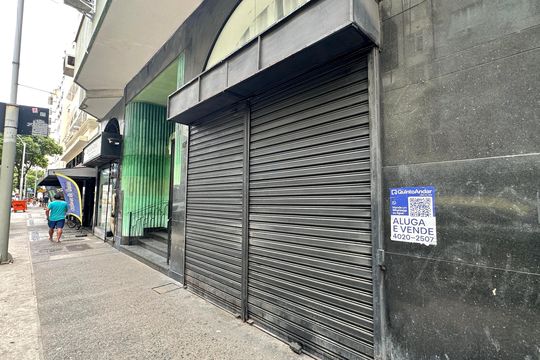 Fachada de apartamento à venda com 4 quartos, 180m² em Copacabana, Rio de Janeiro