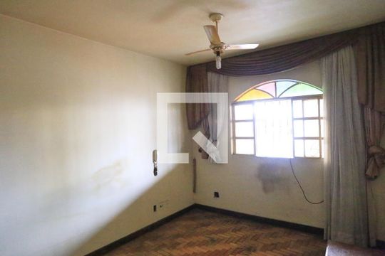 Casa à venda com 3 quartos, 360m² em Graça, Belo Horizonte