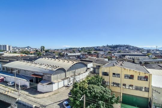 Vista do Quarto 2 de apartamento para alugar com 2 quartos, 52m² em Ramos, Rio de Janeiro