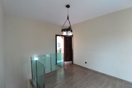 Hall de casa para alugar com 4 quartos, 450m² em Europa, Belo Horizonte